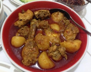 チェターアルーネッヒン(鳥肉じゃが)