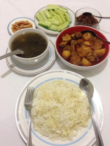 1セットのミャンマー料理